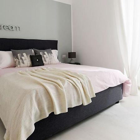 Altido Superb Apt Near Arco Della Pace And Sforzesco Castle Milan Luaran gambar